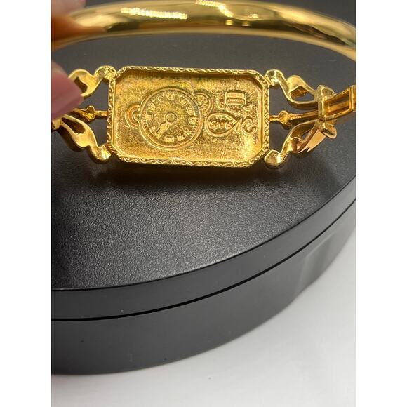 Avon Smithsonian Institution Vintage Mary Todd Lincoln Black Enamel Bracelet Box - Picture 6 of 8